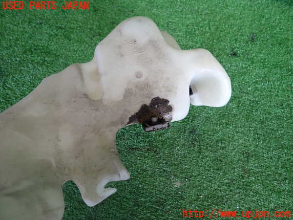 2UPJ-9234226791]VW ニュービートル(9CAWU)ウォッシャータンク1 中古_4