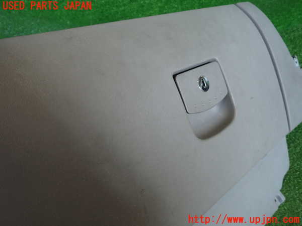 2UPJ-9234227516]VW ニュービートル(9CAWU)グローブボックス1 中古_3