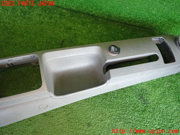 2UPJ-9234227540]VW ニュービートル(9CAWU)センターコンソール 中古_3