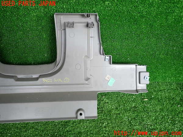 2UPJ-9234227691]VW ニュービートル(9CAWU)内装トリム類1 中古_4