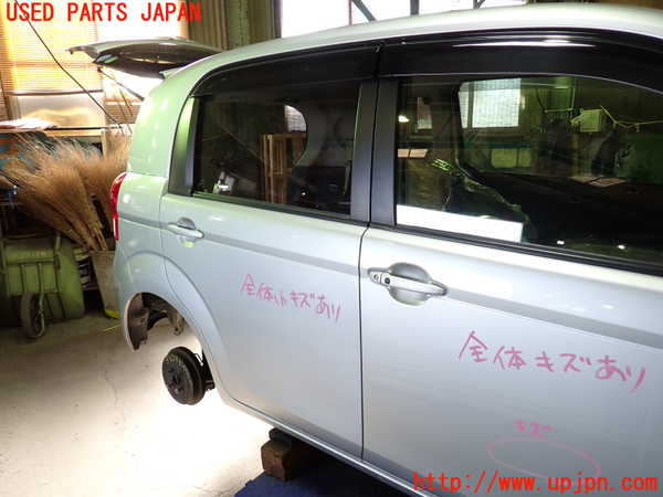 1UPJ-9234231290]ポルテ(NSP141)右後ドア 中古 AGC M2L3 43R-007953_3