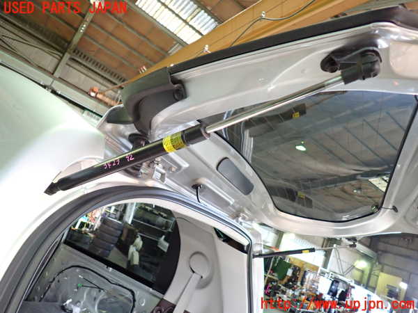 1UPJ-9234231584]ポルテ(NSP141)リアゲートダンパー 中古_2