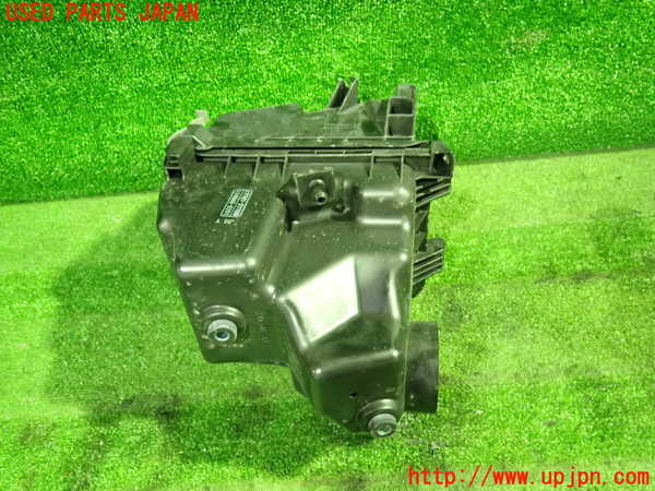 1UPJ-9234232560]ポルテ(NSP141)エアクリーナーボックス 中古_2