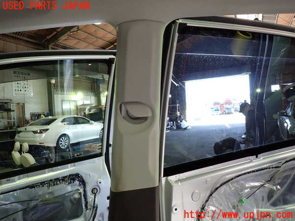 1UPJ-9234237665]ポルテ(NSP141)右センターピラートリム 中古_2