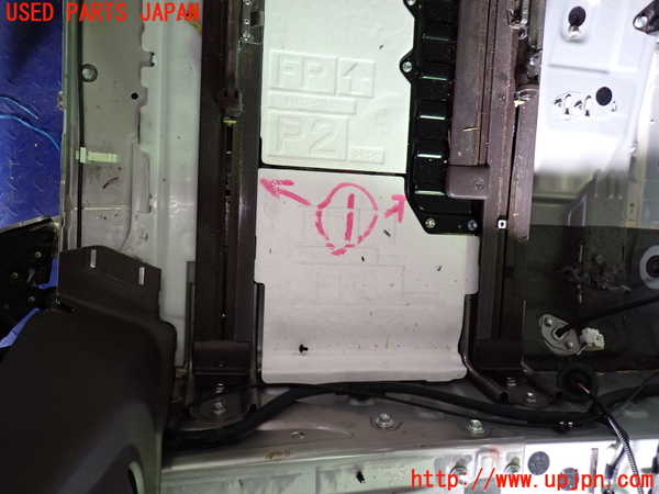 1UPJ-9234237496]ポルテ(NSP141)シートレール①1 中古_2