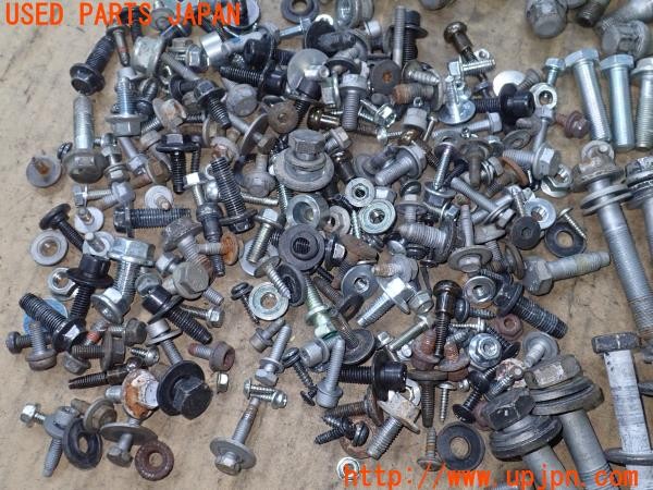3UPJ=9234240720]フィアット 500(31209)ネジ・ナット・ステー類 セット ジャンク_4