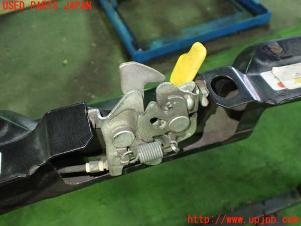 5UPJ-9234241041]フィアット・500(31209)コアサポート 中古_4