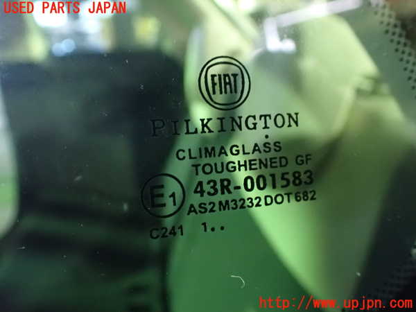 5UPJ-9234241382]フィアット・500(31209)左クォーターガラス 中古_2