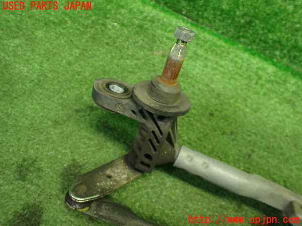 5UPJ-9234246770]フィアット・500(31209)フロントワイパーモーター 中古_4