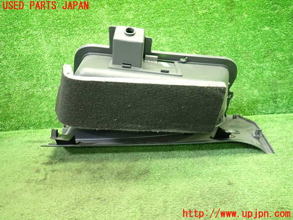 5UPJ-9234247516]フィアット・500(31209)グローブボックス1 中古_4
