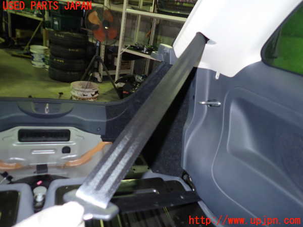 5UPJ-9234247185]フィアット・500(31209)左2列目シートベルト 中古_2