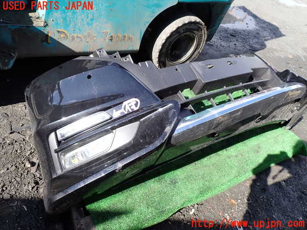 1UPJ-9234251010]セレナ(GFC27)フロントバンパー (ジャンク品) 中古_3