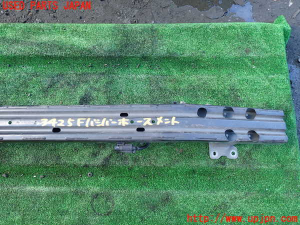 1UPJ-9234251014]セレナ(GFC27)フロントバンパーホースメント 中古_2