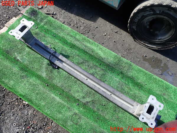 1UPJ-9234251014]セレナ(GFC27)フロントバンパーホースメント 中古_4