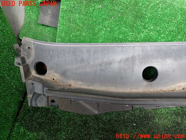 1UPJ-9234251190]セレナ(GFC27)カウルトップ 中古_2