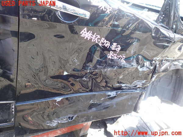 1UPJ-9234251230]セレナ(GFC27)右前ドア (ジャンク品) 中古_3