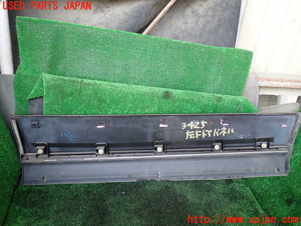 1UPJ-9234251262]セレナ(GFC27)左前ドアパネル 中古_3