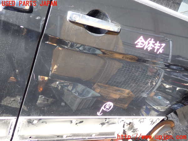 1UPJ-9234251320]セレナ(GFC27)左後ドア 中古_2