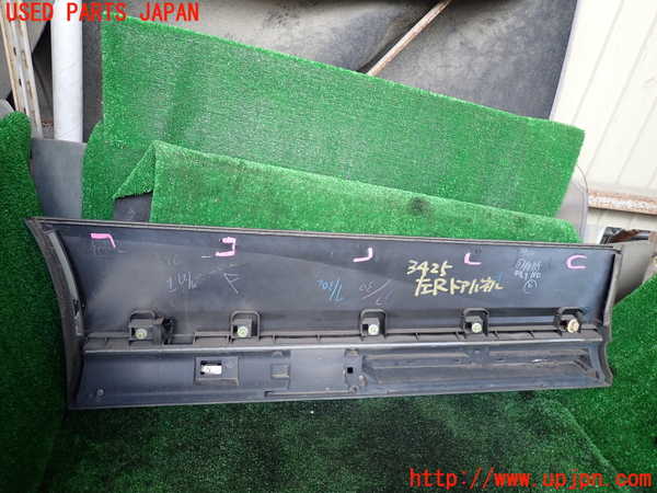 1UPJ-9234251322]セレナ(GFC27)左後ドアパネル 中古_3