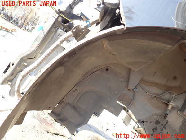 1UPJ-9234251092]セレナ(GFC27)左前フェンダーライナー 中古_3
