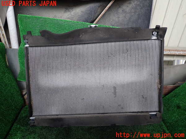 1UPJ-9234252321]セレナ(GFC27)ラジエーター1 中古_2