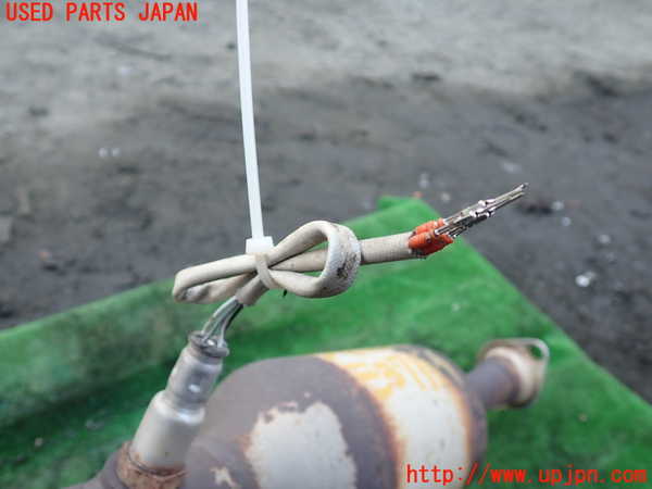 1UPJ-9234252661]セレナ(GFC27)触媒1 中古_2