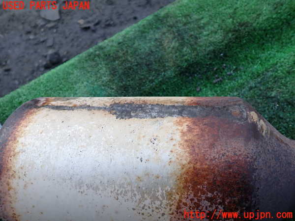 1UPJ-9234252661]セレナ(GFC27)触媒1 中古_4