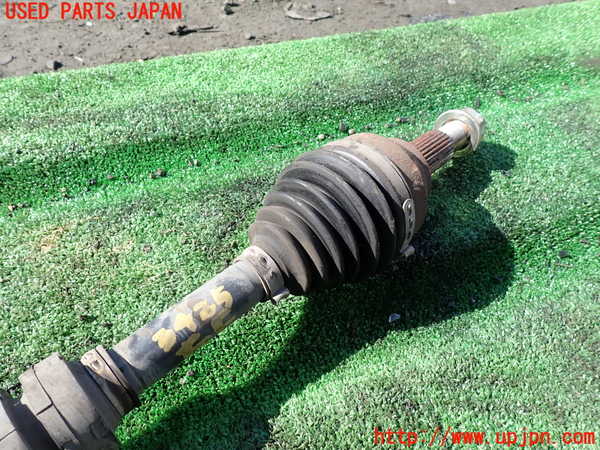 1UPJ-9234254015]セレナ(GFC27)左フロントドライブシャフト 中古_2