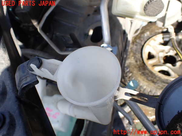 1UPJ-9234256791]セレナ(GFC27)ウォッシャータンク1 中古_4