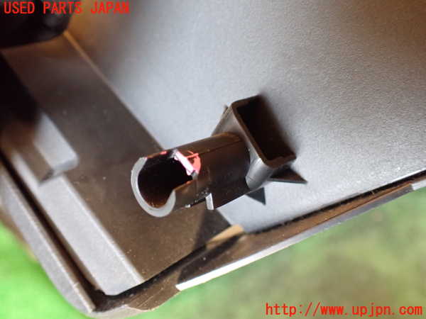 1UPJ-9234257516]セレナ(GFC27)グローブボックス1 中古_5