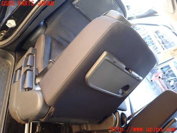 1UPJ-9234257175]セレナ(GFC27)左2列目シート 中古_5