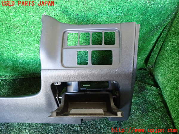 1UPJ-9234257843]セレナ(GFC27)小物入れ3 中古_2