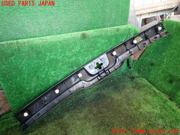 1UPJ-9234257772]セレナ(GFC27)ラゲッジトレイ2 中古_2