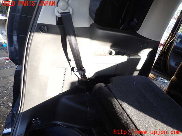 1UPJ-9234257680]セレナ(GFC27)左リアピラートリム 中古_4