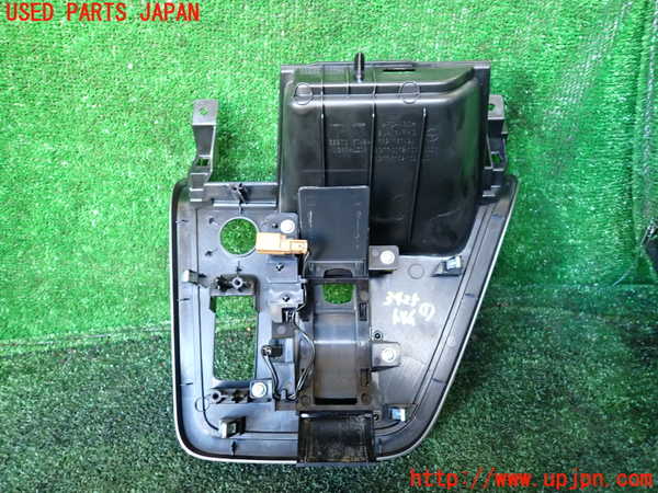 1UPJ-9234257691]セレナ(GFC27)内装トリム類1 中古_3