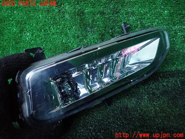 1UPJ-9234261180]セレナ e-POWER(HFC27)右フォグ 中古_2