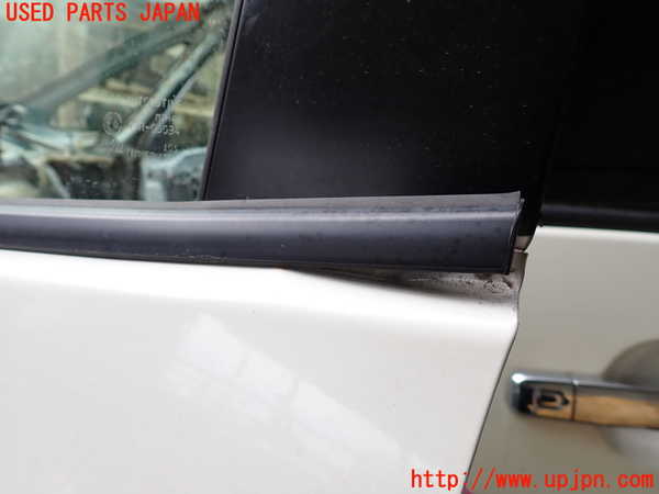 1UPJ-9234261260]セレナ e-POWER(HFC27)左前ドア 中古_3