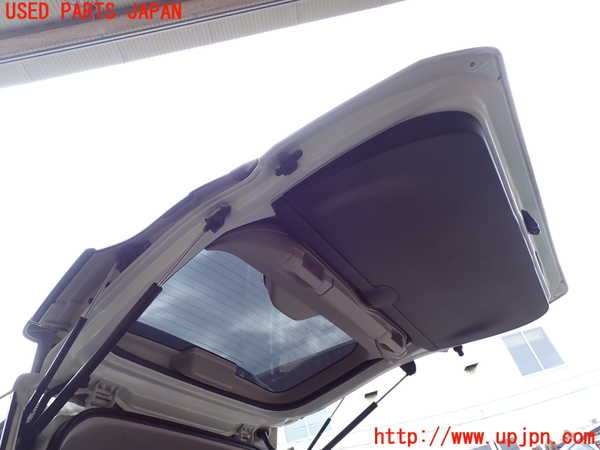 1UPJ-9234261566]セレナ e-POWER(HFC27)バックドア リアゲート ハッチ 中古_3