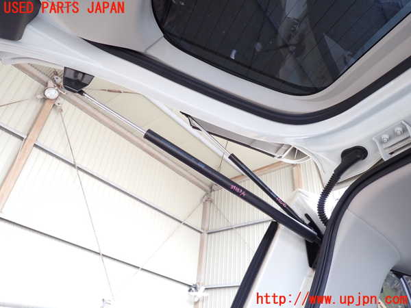 1UPJ-9234261584]セレナ e-POWER(HFC27)リアゲートダンパー 中古_2