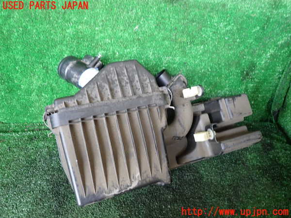 1UPJ-9234262560]セレナ e-POWER(HFC27)エアクリーナーボックス 中古_2