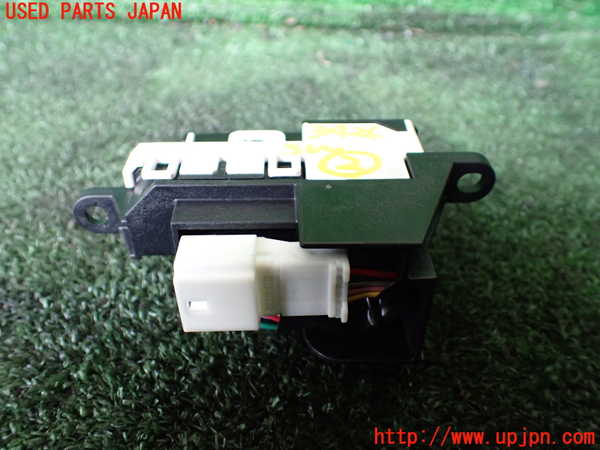 1UPJ-9234266307]セレナ e-POWER(HFC27)スイッチ2 中古_2