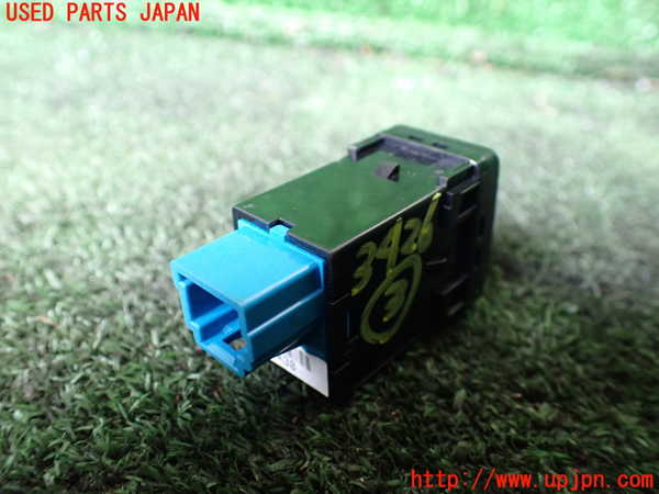 1UPJ-9234266308]セレナ e-POWER(HFC27)スイッチ3 中古_2