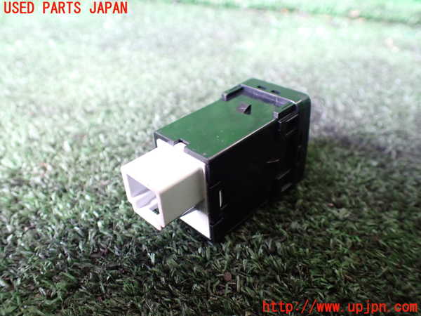 1UPJ-9234266313]セレナ e-POWER(HFC27)スイッチ8 中古_2