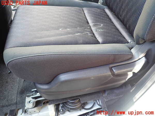 1UPJ-9234267065]セレナ e-POWER(HFC27)助手席シート 中古_4