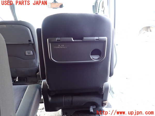 1UPJ-9234267145]セレナ e-POWER(HFC27)右2列目シート 中古_5