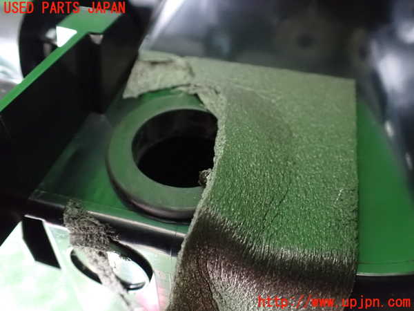 1UPJ-9234267842]セレナ e-POWER(HFC27)小物入れ2 中古_4