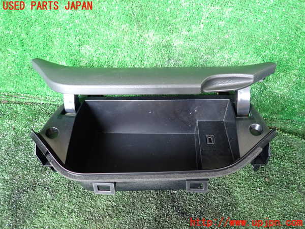 1UPJ-9234267843]セレナ e-POWER(HFC27)小物入れ3 中古_2