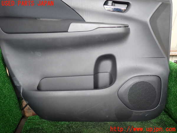 1UPJ-9234261264]セレナ e-POWER(HFC27)左前ドア内張り 中古_3