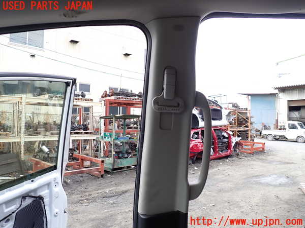 1UPJ-9234267665]セレナ e-POWER(HFC27)右センターピラートリム 中古_2