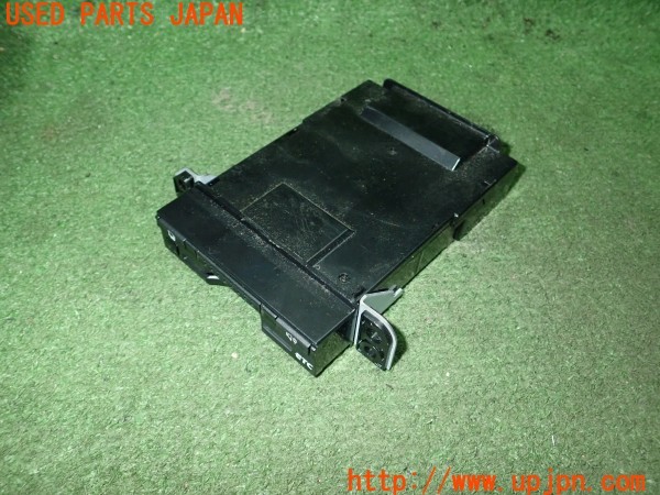3UPJ=9234270503]ヴェルファイア ハイブリッド(ATH20W)純正ビルトイン 08686-00341 ETC車載器 中古_2
